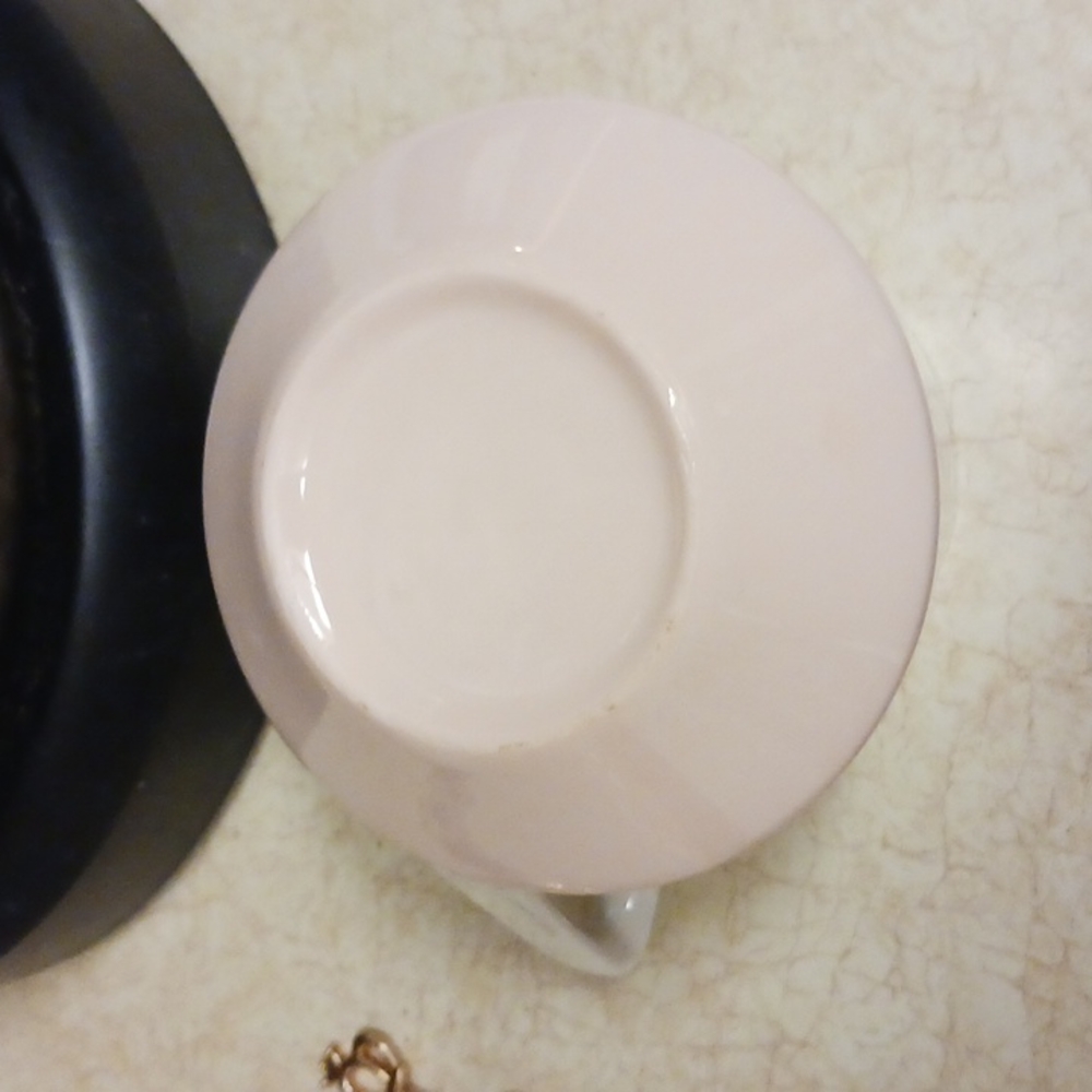 QUEEN OF EVERYTHING, GOLD CROWN TOP, PRECIOUS LIL CROWN SPOON. - Picture 5 of 5